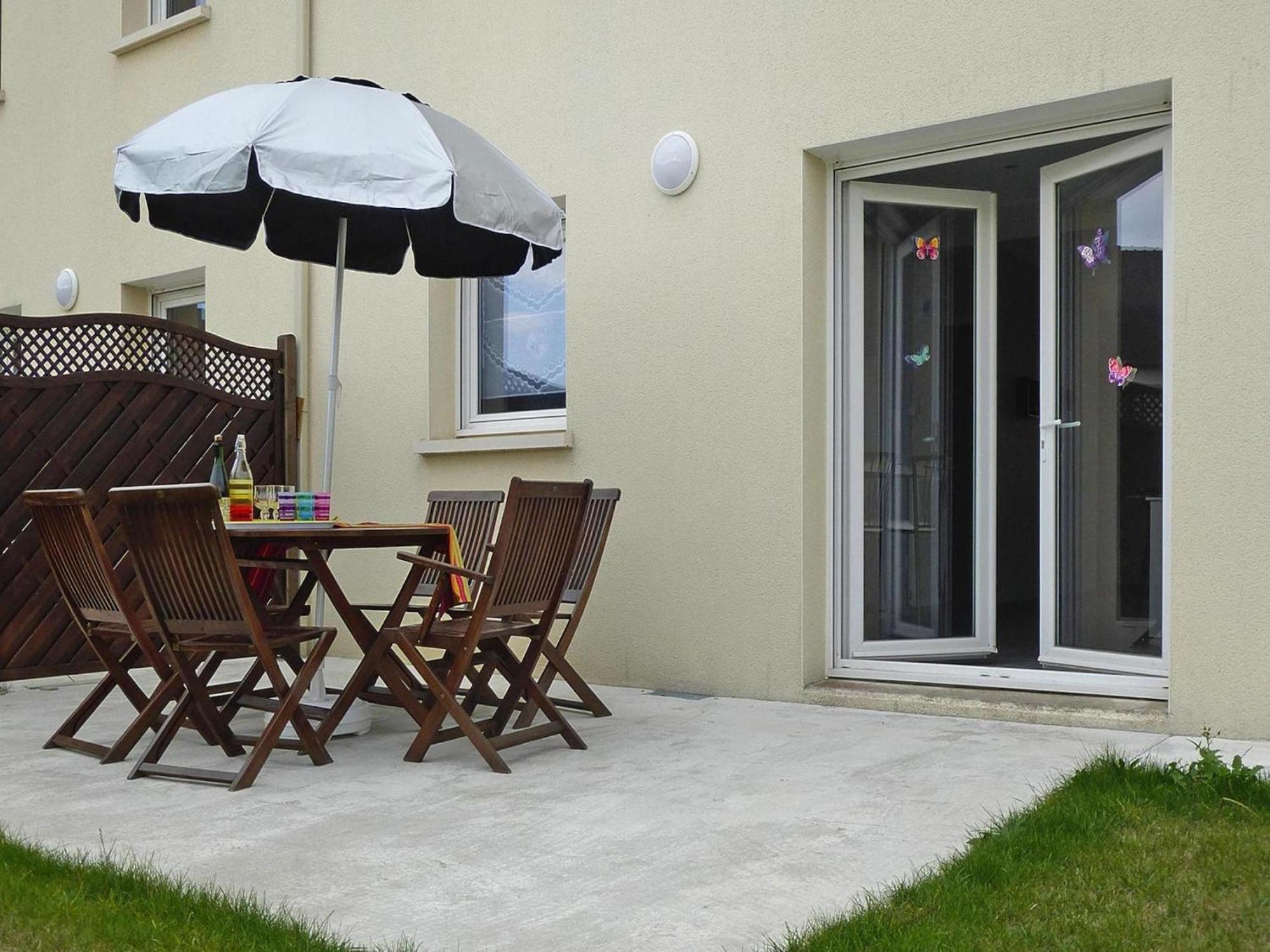 Modern Semi Detached House With Terrace Saint Quay Portrieux Villa Buitenkant foto